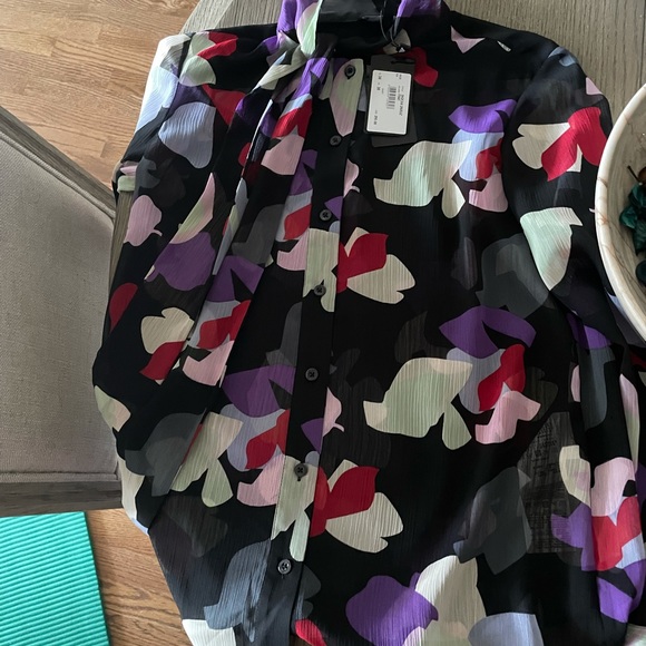 Armani Exchange XS Blouse - Picture 1 of 3